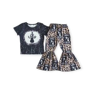 Graphic Tee and Leopard Print Bell Bottom Set